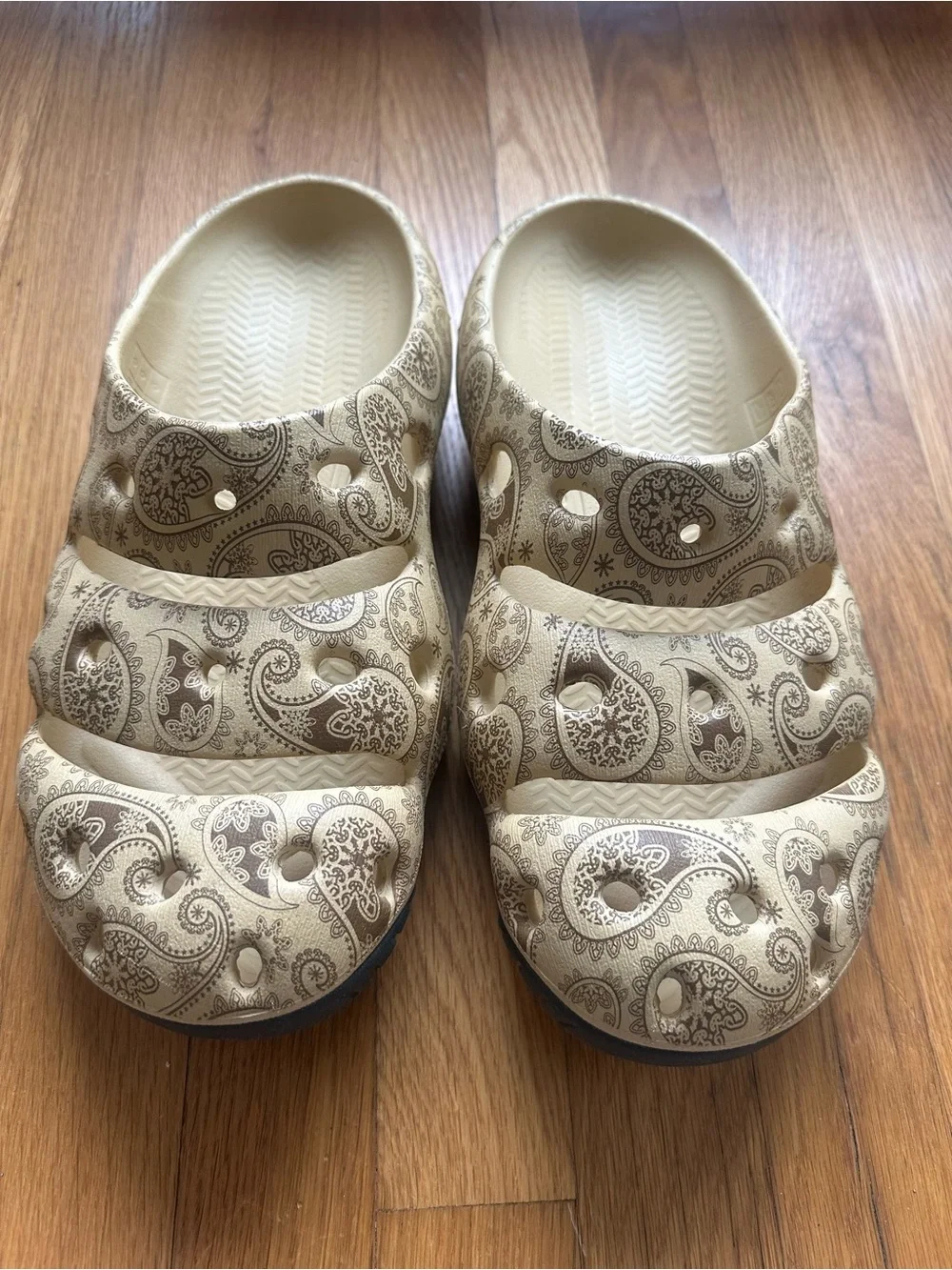 KEEN Beige Paisley Slip-On Clog Sandal